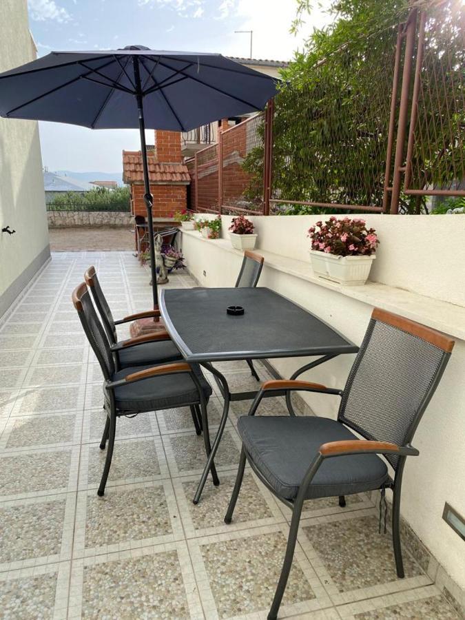 Apartmani Znaor Baška Voda Extérieur photo