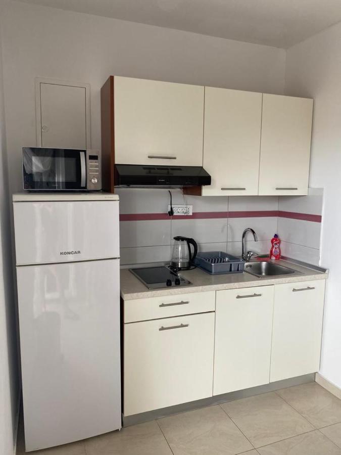 Apartmani Znaor Baška Voda Extérieur photo