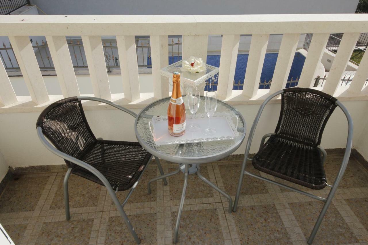 Apartmani Znaor Baška Voda Extérieur photo