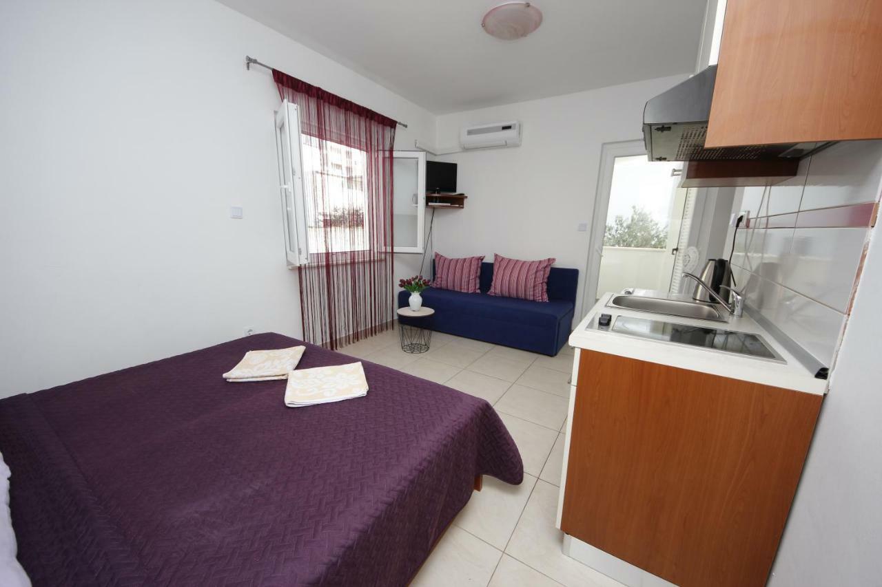 Apartmani Znaor Baška Voda Extérieur photo