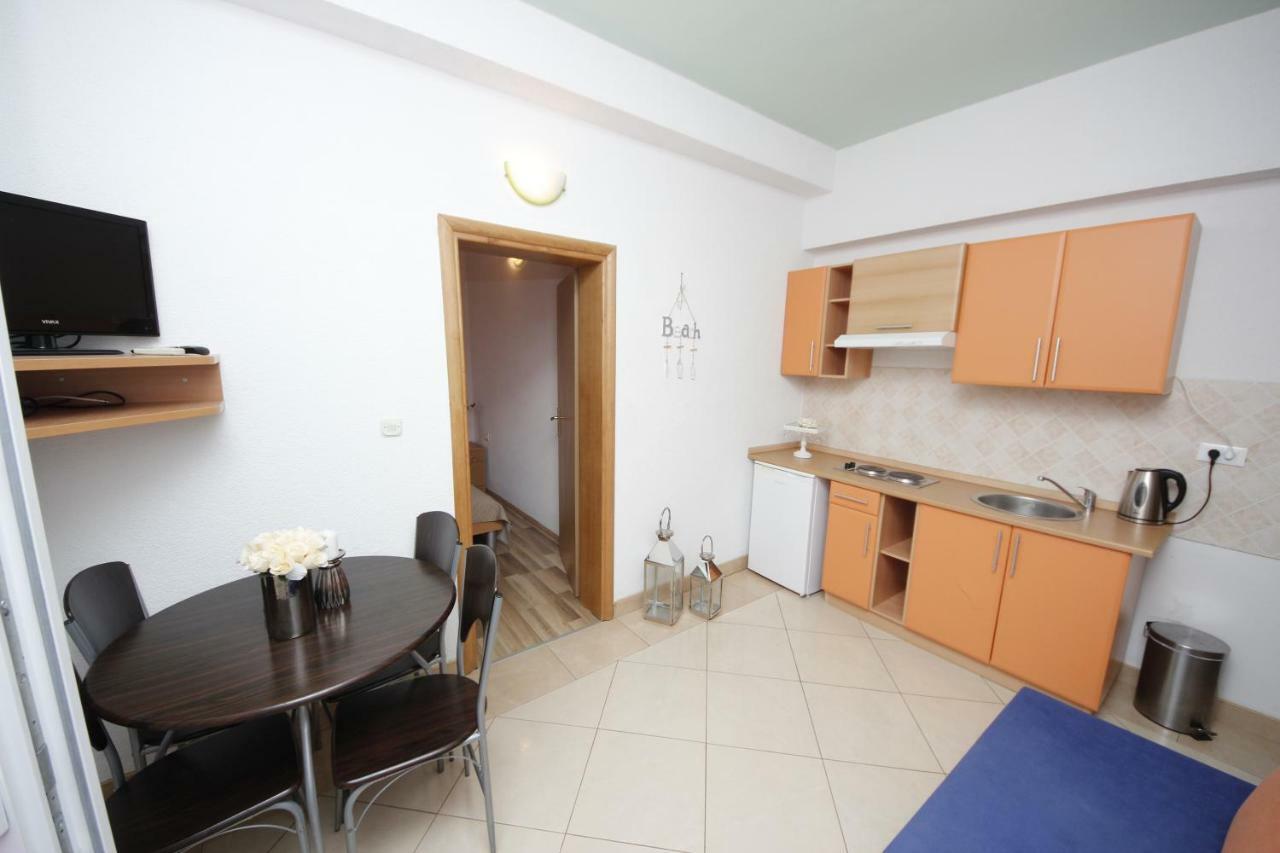 Apartmani Znaor Baška Voda Extérieur photo