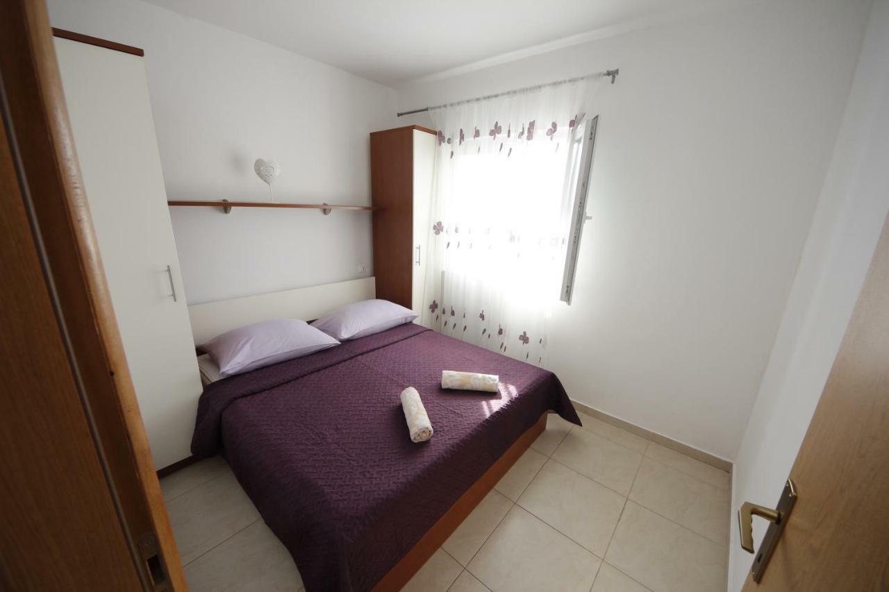 Apartmani Znaor Baška Voda Extérieur photo