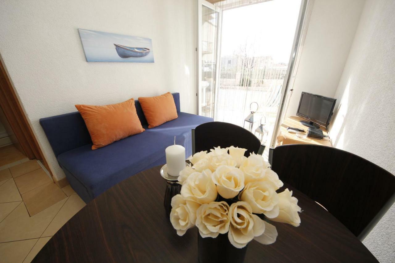 Apartmani Znaor Baška Voda Extérieur photo